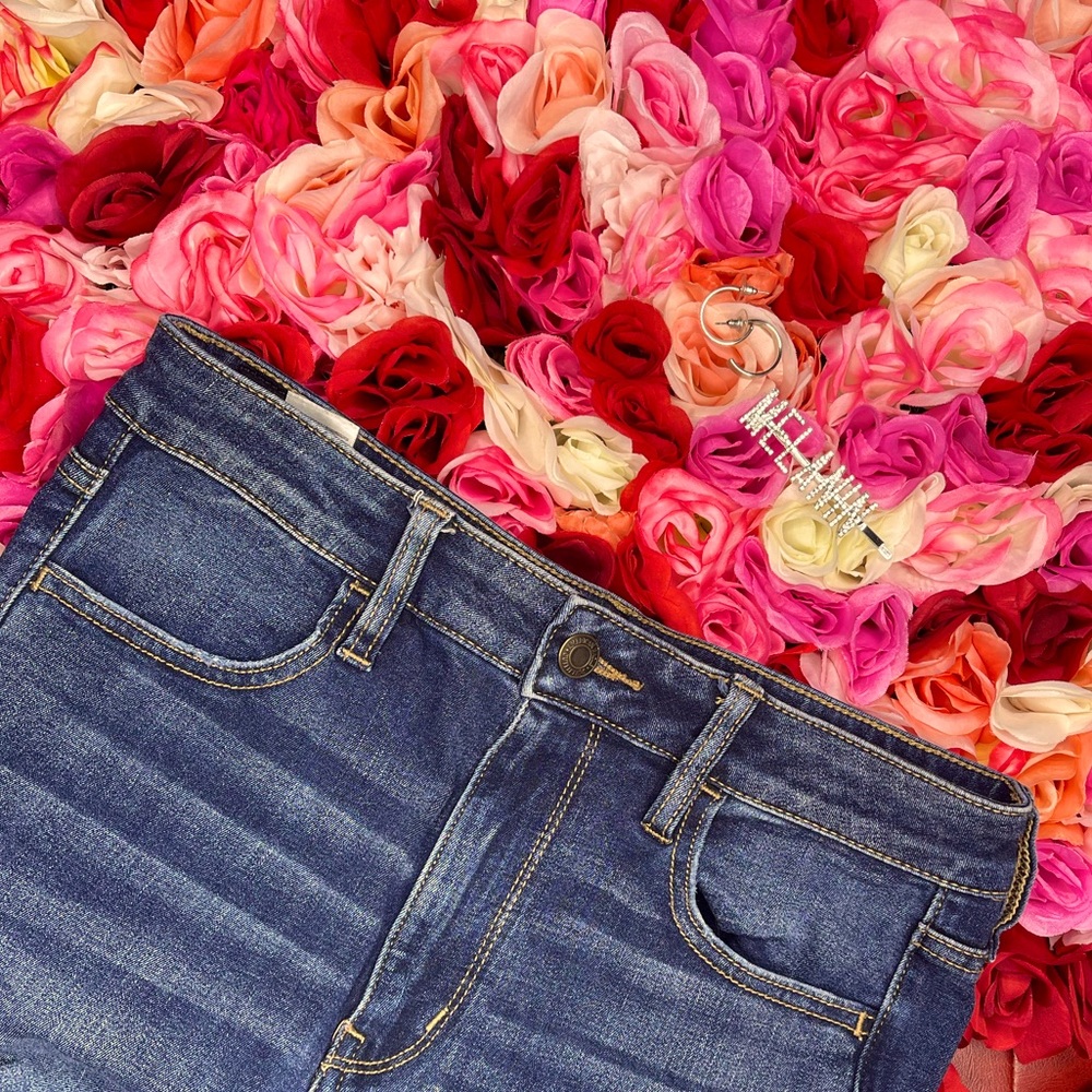 X-Long TALL Super High Rise American Eagle Blue Jeans 💙